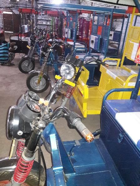 Three Wheeler E-Rickshaw 08