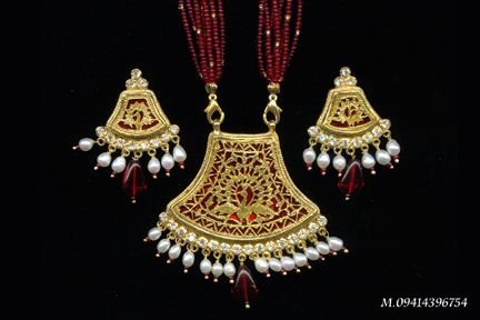 417 Original Thewa Pendant Set