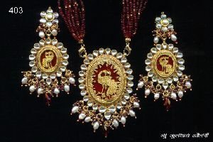 403 Original Kundan Thewa Pendant Set