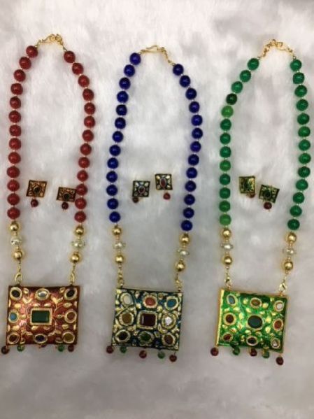 Thewa Necklace Set 03