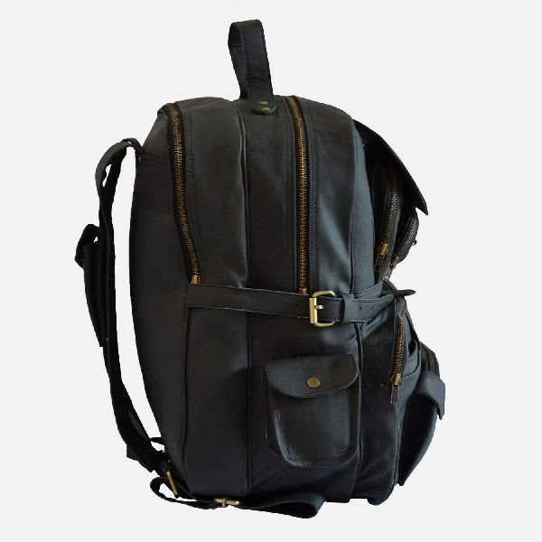 Large Black Leather Rucksack With Multiple Pockets Coburn 01