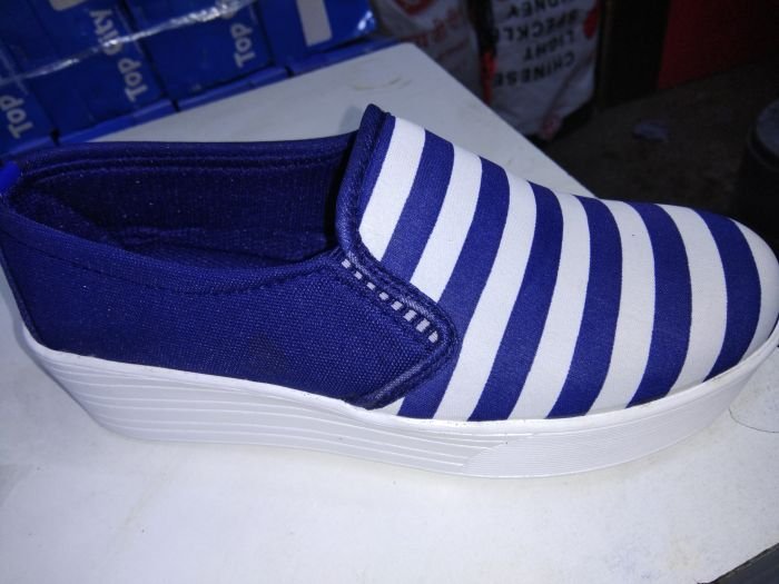 Ladies Casual Shoes 01