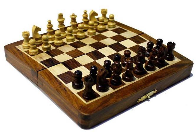Magnetic Wood Chess Set
