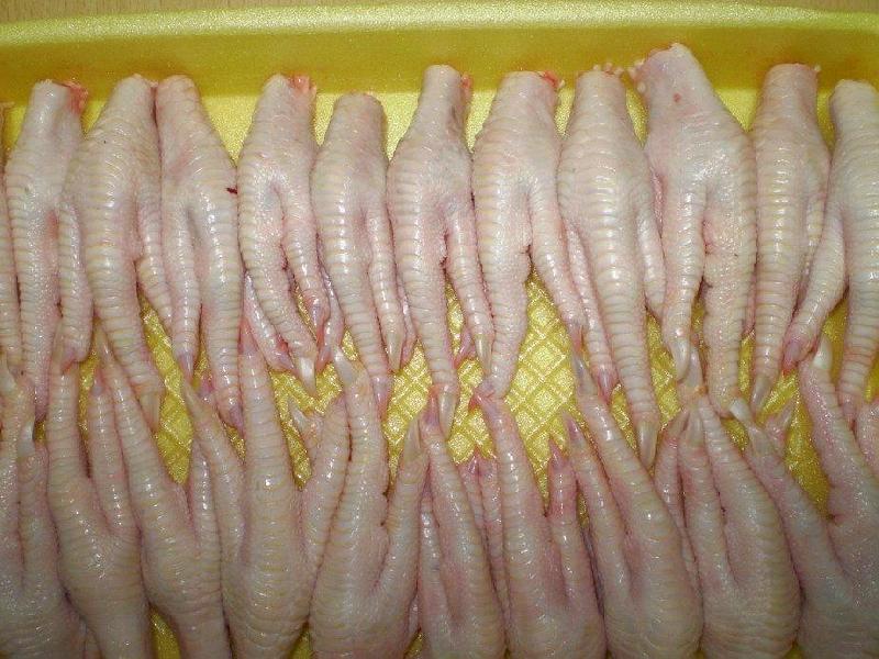 Frozen Chicken Feet 01