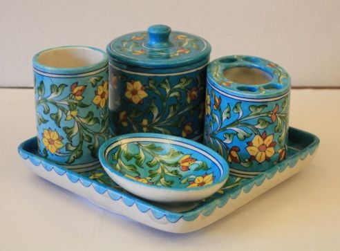 Blue Pottery Bathroom Set 01