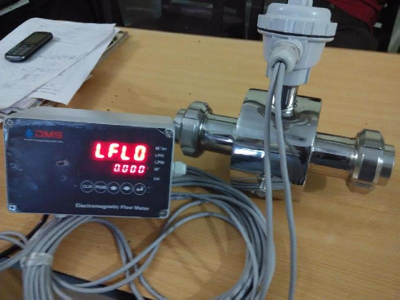 Digital Magnetic Flow Meter 02