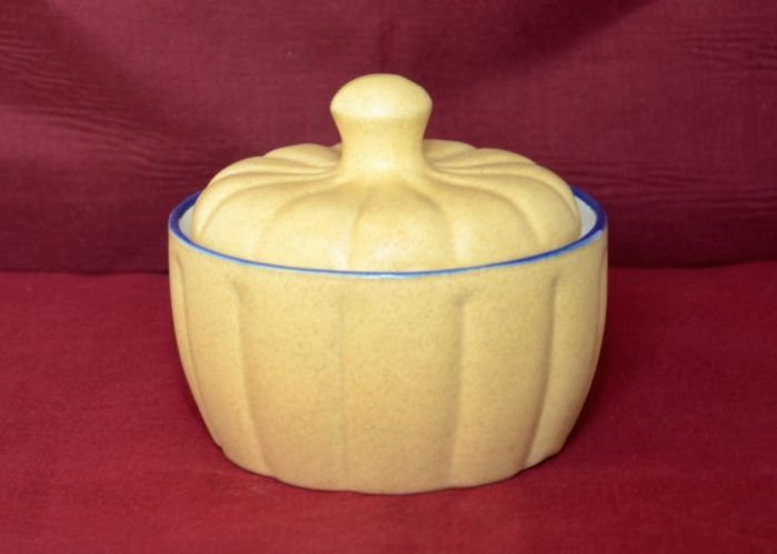 Ceramic Butter Pot 01