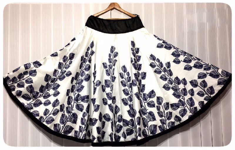 Designer Skirt 07