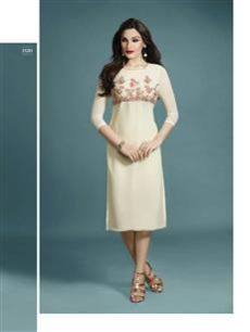 33281 White Ladies Long Kurti