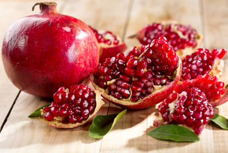 Fresh Pomegranate 02