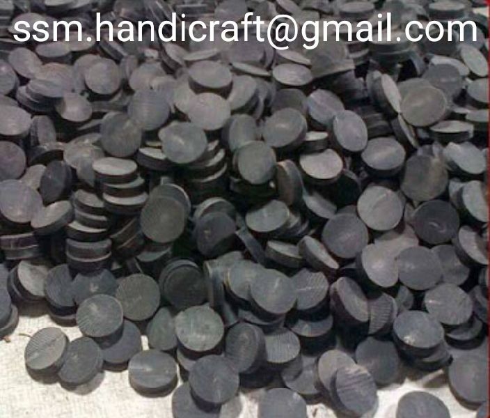 Buffalo Horn Button 05