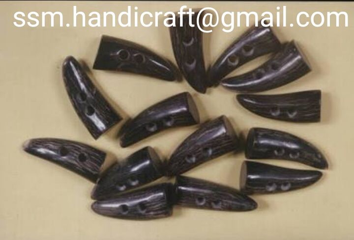 Buffalo Horn Toggles 01