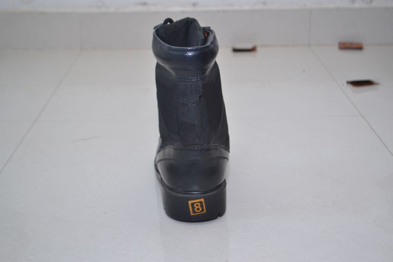 Mens Boots 08