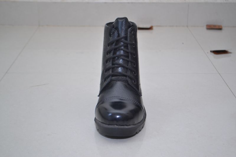 Mens Boots 14