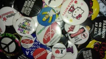 Badge Making Machine 01