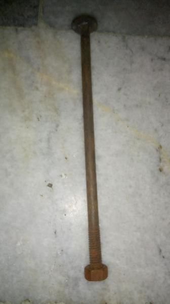 Iron Carriage Bolt 01