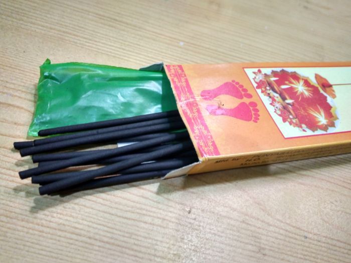 Packaged Incense Sticks 03