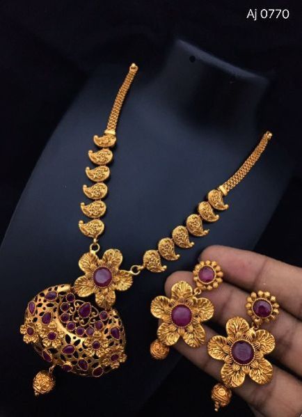 Artificial Necklace Set 03