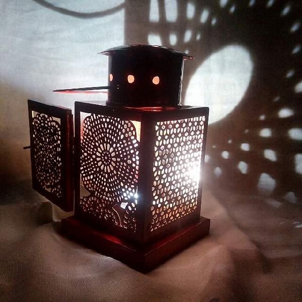 Tabletop Lantern 03