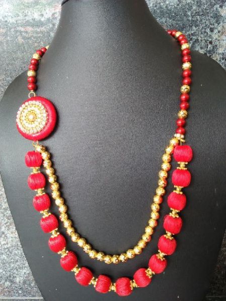 Silk Thread Necklace 01