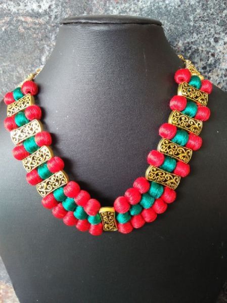 Silk Thread Necklace 05