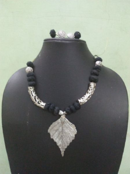 Silk Thread Necklace 15