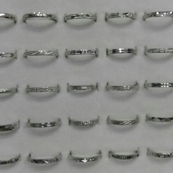 Silver Ladies Ledger Cutting Ring 03