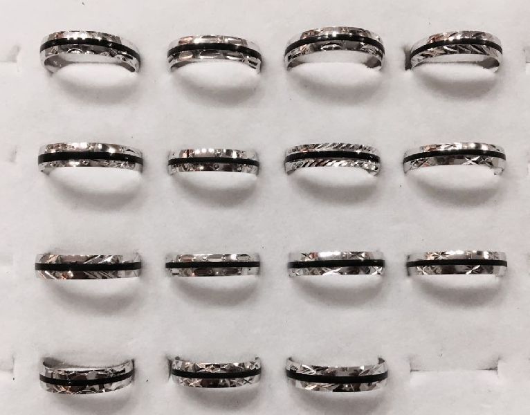 Silver Ladies Ledger Cutting Ring 07