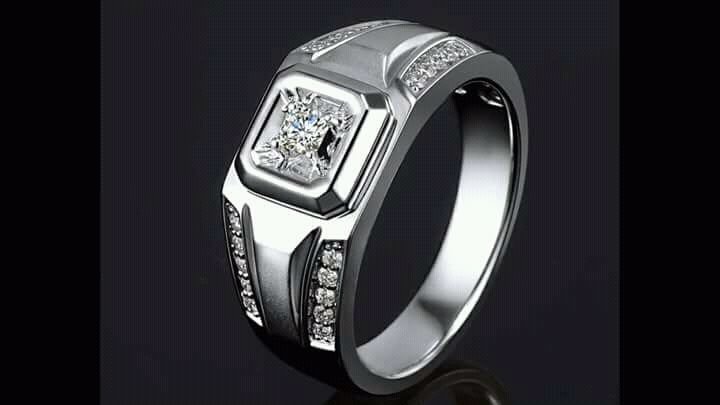 Silver Gents CZ Ring 05