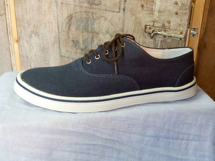 Mens Canvas Shoes 01
