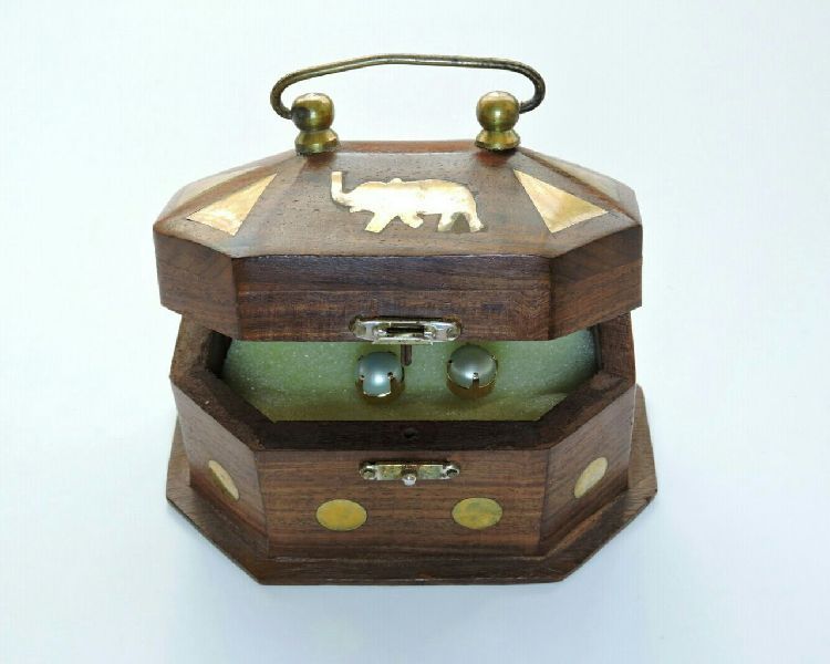 Gold and Pearl Earrings 11