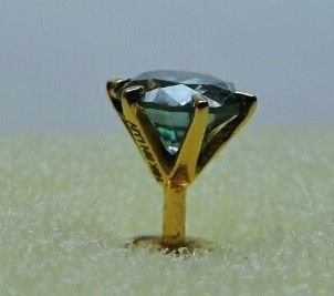 Gold Stud Earrings 04