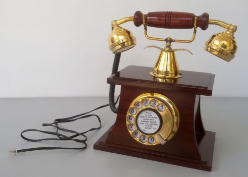 CITP - 001 Antique Telephone