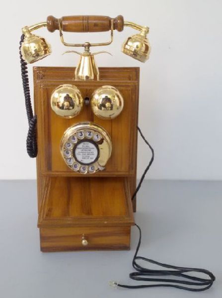 CITP - 006 Antique Telephone