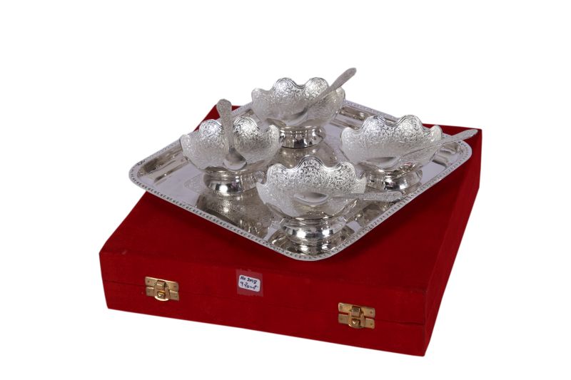 3306 Silver Plated Bowls With Tray
