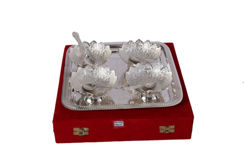 3308 Silver Plated Bowls With Tray