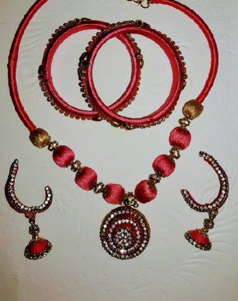 Handmade Necklace Set 01