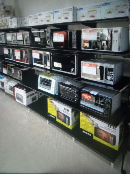 Electronic Item Racks 05