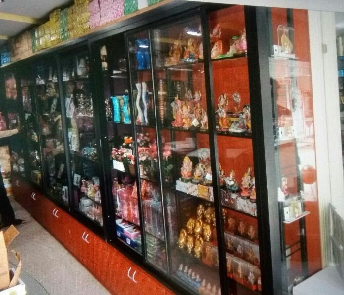 Jewellery and Gift Article Racks 01