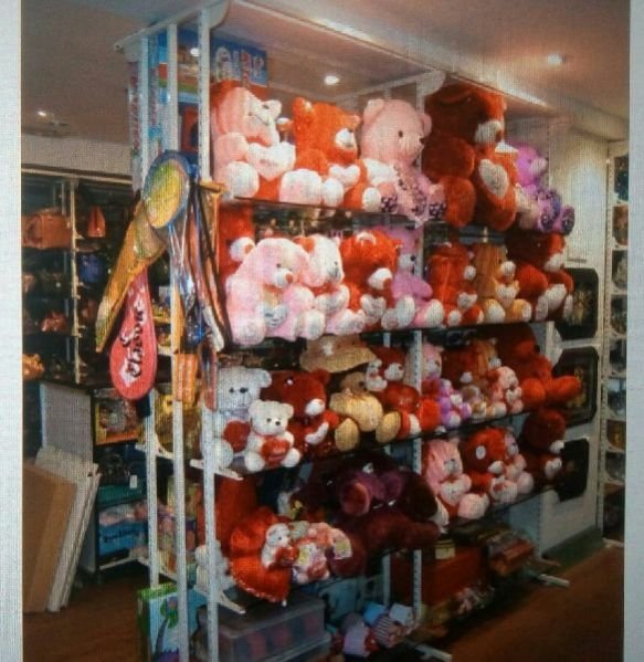 Jewellery and Gift Article Racks 03