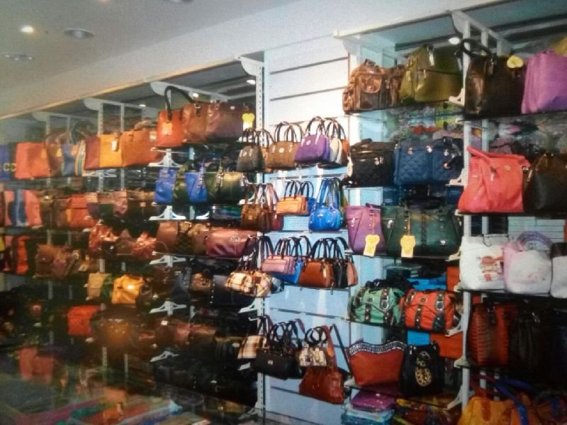 Jewellery and Gift Article Racks 08