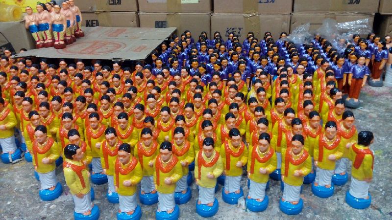 Paper & Clay Idol 06