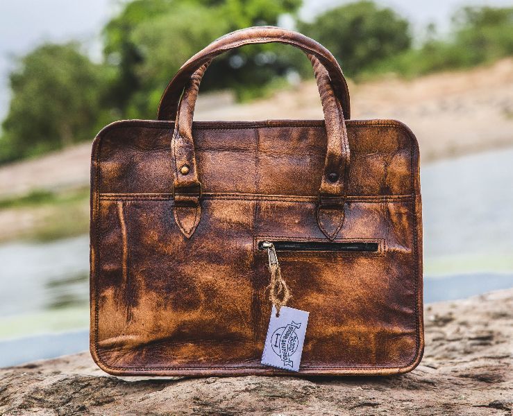 Leather Laptop Messenger Bag 01