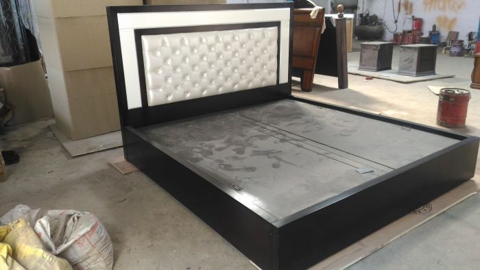 Wooden Double Bed 01