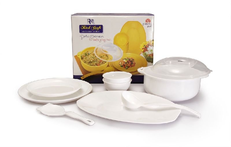 1282 - 32 Pcs Foodies Plastic Dinner Set