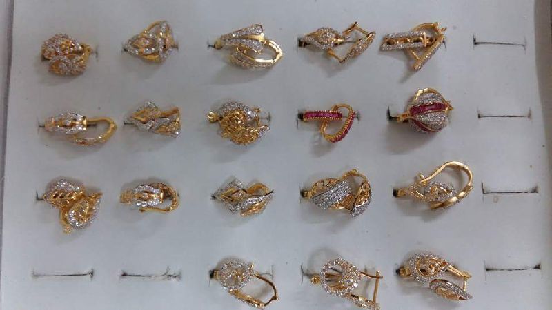 Ladies Gold Bali Earrings 07