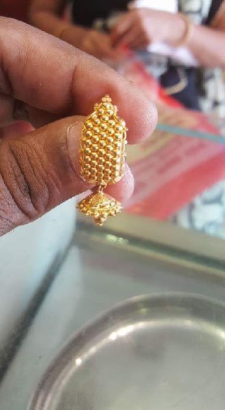 Ladies Gold Bali Earrings 08