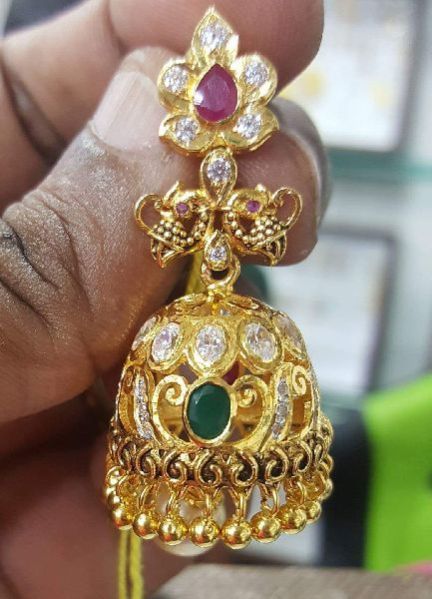 Ladies Gold Bali Earrings 17