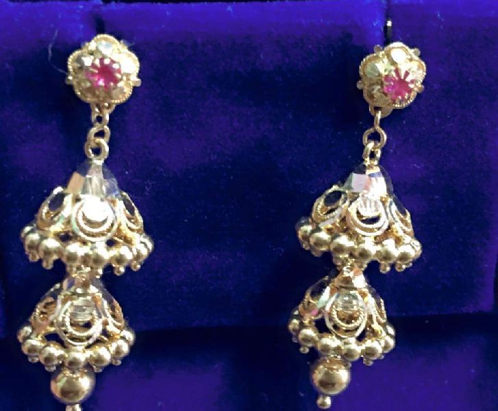 Ladies Gold Bali Earrings 32