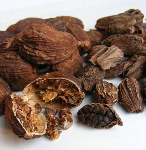 Black Cardamom 05
